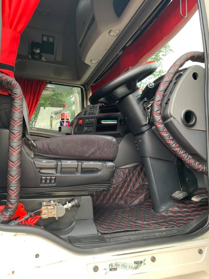 DAF Full truck interior - In quilted material