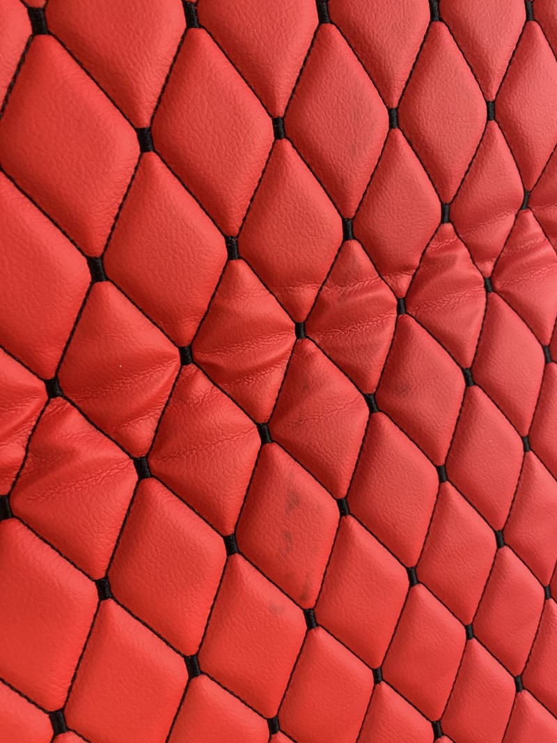 Sprinter/ Crafter 2006-2016 - Red Quilted mat