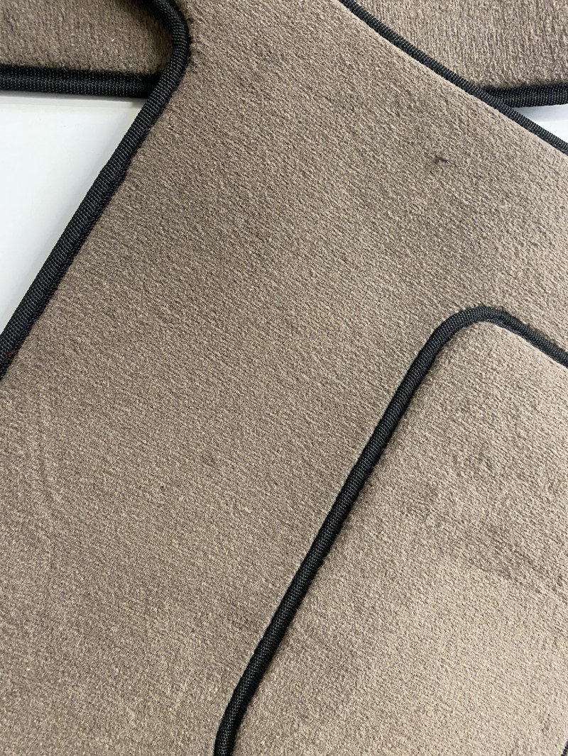 DAF XG/XG+ carpet set in Brown - clearance 