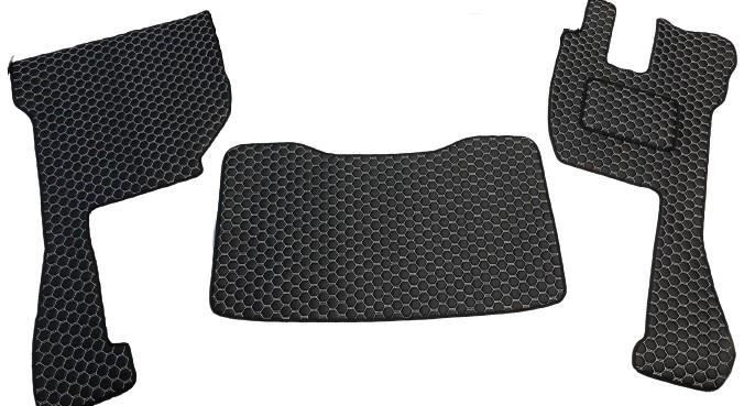 Volvo FH VER 4 Quilted vinyl mat set