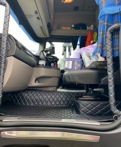 full quilted truck interior oversides - choice of colours
